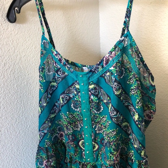 Gorgeous Paisley & Floral Pattern Tank Top - Picture 2 of 7